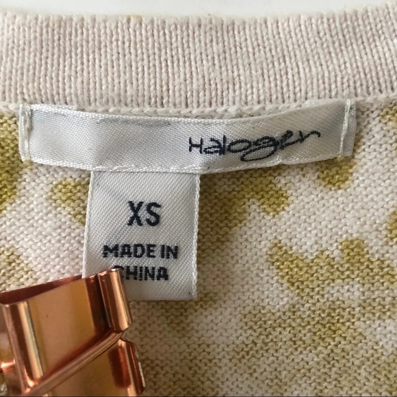 Halogen button down top. Size XS - Picture 4 of 5